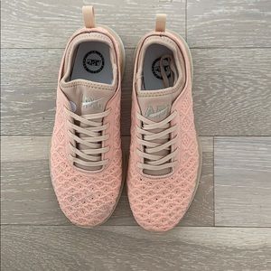 APL Techloom Sneakers